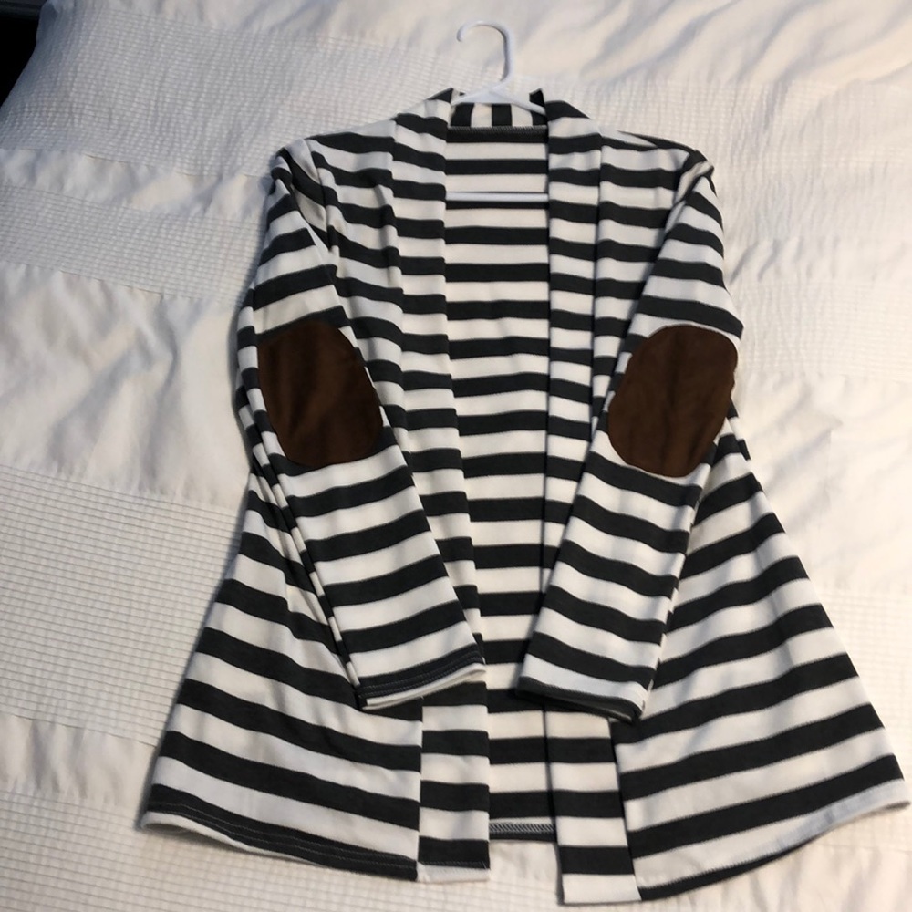 Cardigan with elbow patch